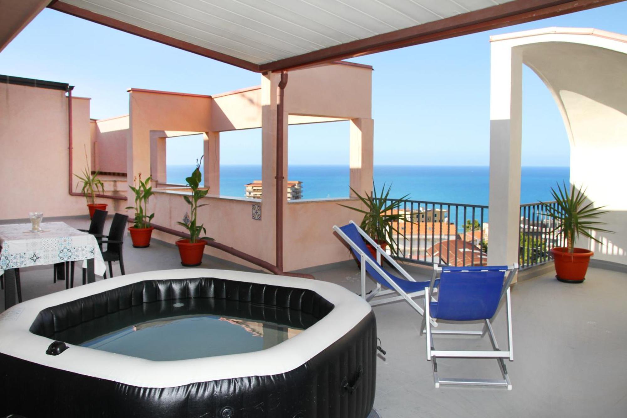 Attico Vista Mare Con Terrazza E Spa Riscaldata Santo Stefano di Camastra Exteriér fotografie